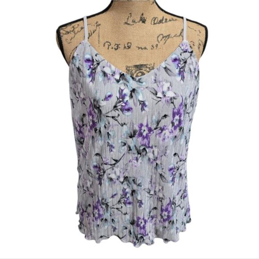 White house black market Purple Floral Crinkle Pleated Blouse Size‎ 8 New